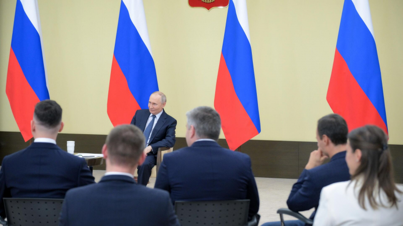 Путин пообещал обсудить вопросы дороговизны обслуживания оборудования